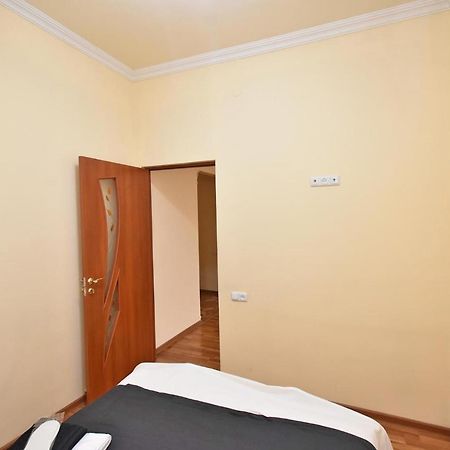 Appartamento Teryan 68/3 2 Erevan Esterno foto