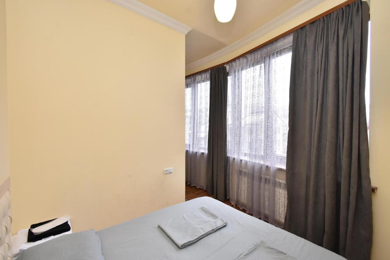 Appartamento Teryan 68/3 2 Erevan Esterno foto