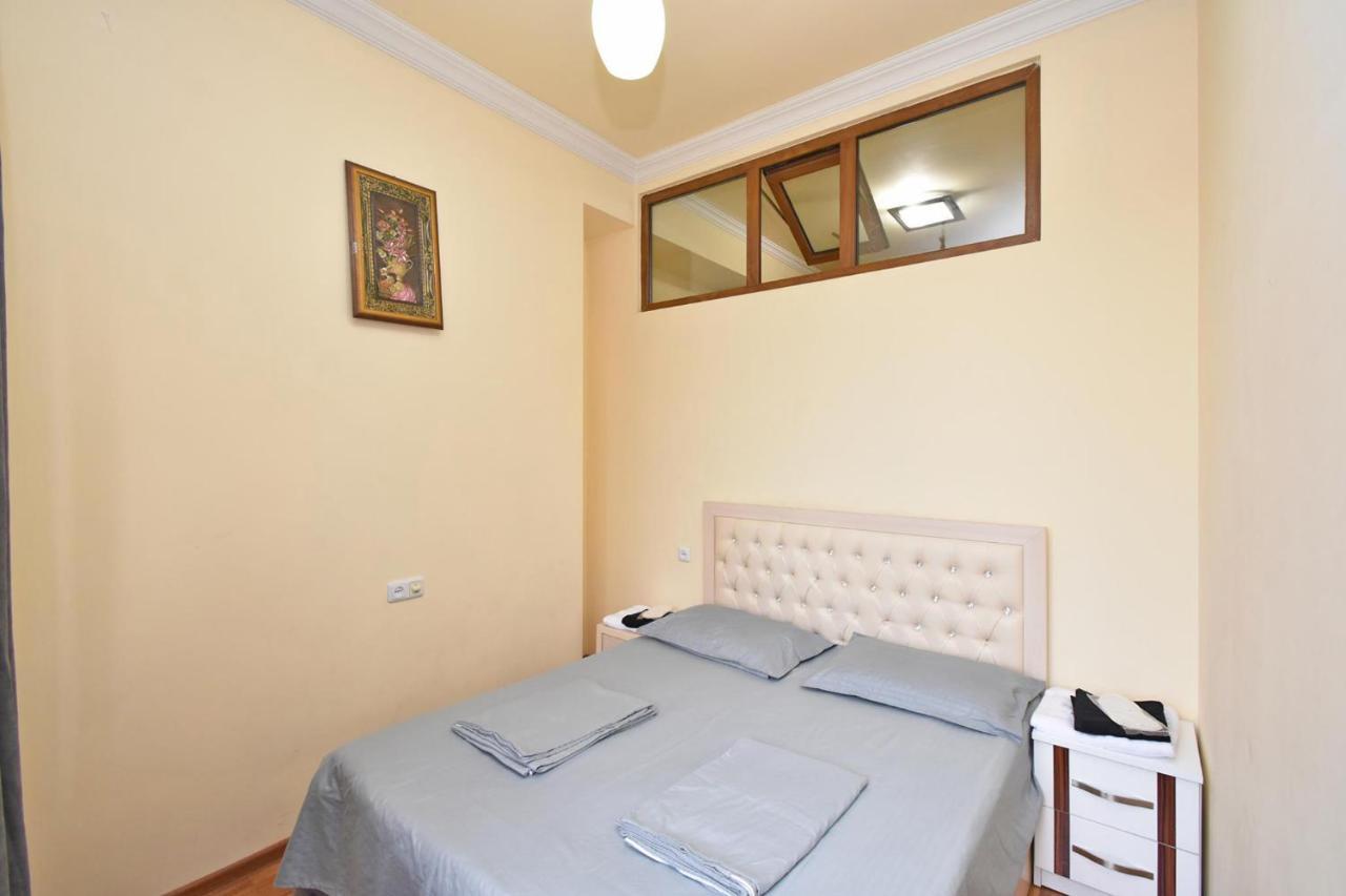 Appartamento Teryan 68/3 2 Erevan Esterno foto