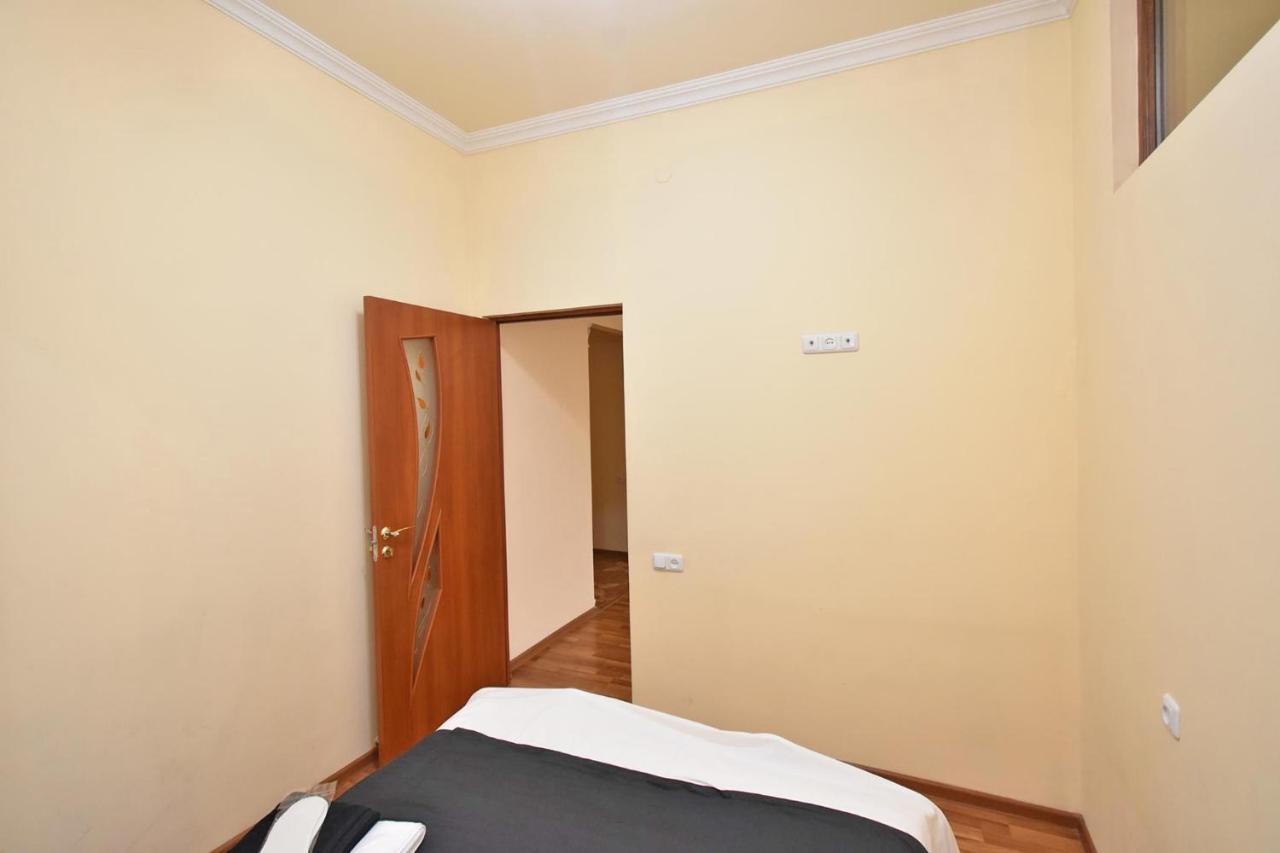 Appartamento Teryan 68/3 2 Erevan Esterno foto